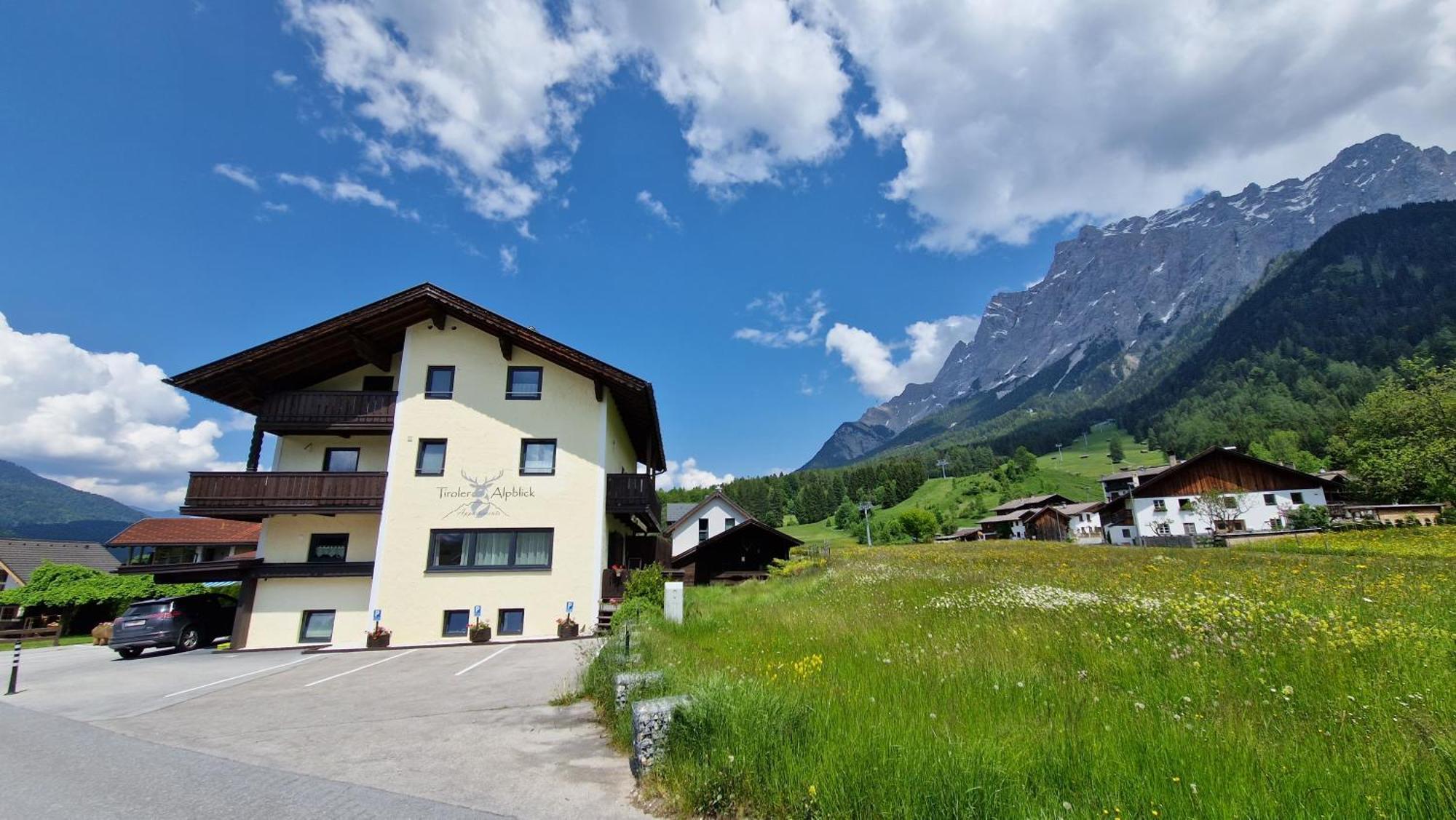 Tiroler Alpblick Appartements Ehrwald Exterior photo