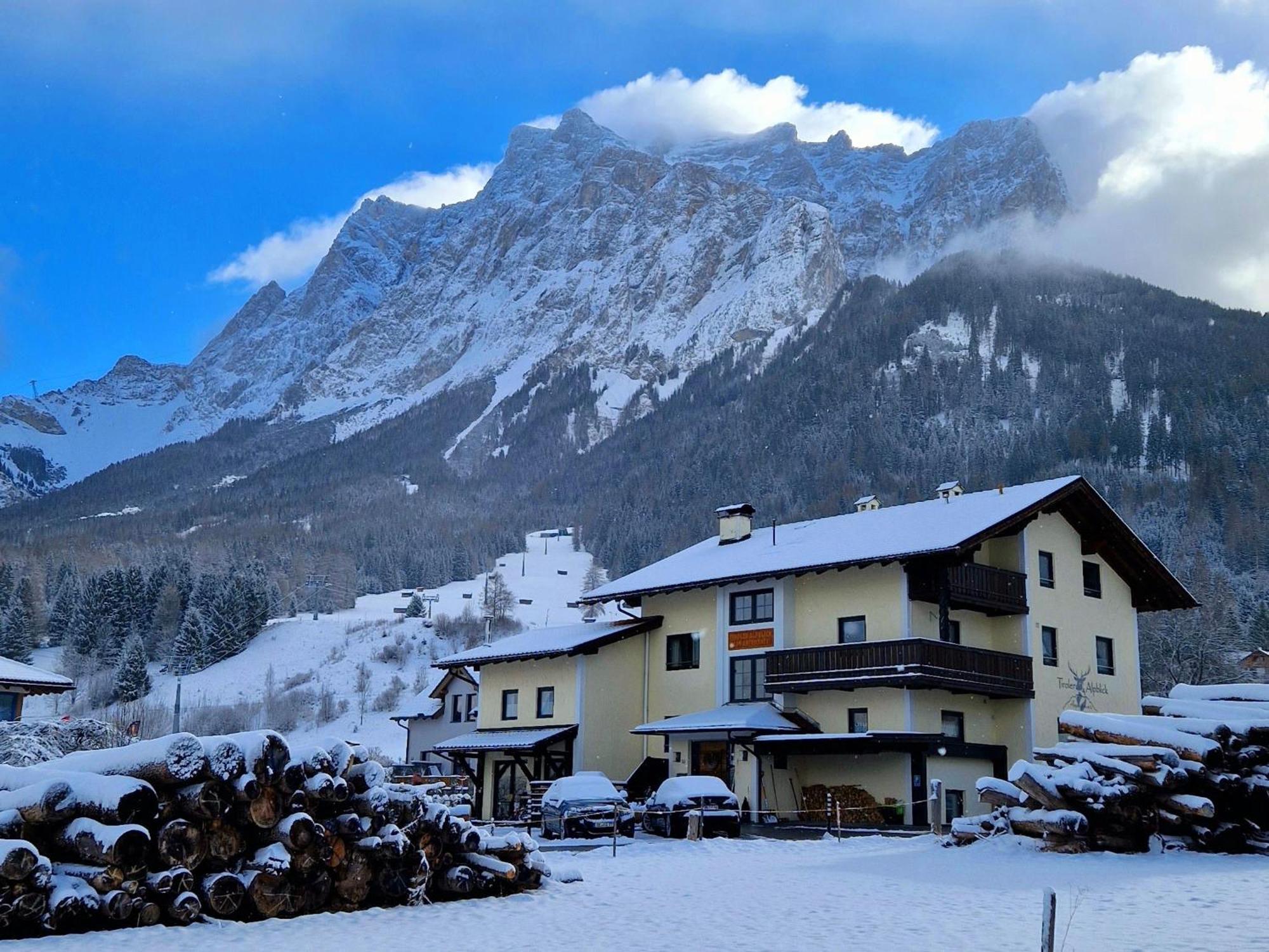 Tiroler Alpblick Appartements Ehrwald Exterior photo